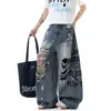 Jeans Rasgado com Estampa de Letras Retro Americano para Mulheres, Design Moderno de Verão, Calça Larga Solta