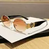 Gafas de sol de moda europeas y americanas de nuevo estilo 2025 con montura ovalada para mujer Gafas de sol para mujer Tendencia Protección UV sunglass Tendencia