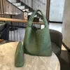 2024 nuevo bolso de alta calidad tejido a mano bolso tote grande para hombro bolso de axila bolso cubo bolso para mamá moda