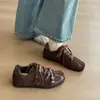 Tênis de treino alemão retrô marrom para mulheres, nova coleção de outono 2026, estilo popular, versátil, confortável e adequado tanto para esportes quanto para uso casual.