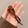 Grampo de Cabelo Torcido Flor Pérola Strass Borboleta para Mulheres Parte de Trás da Cabeça 2026 Novo Estilo Penteado Presilha de Garra Barrete Prendedor de Cabelo