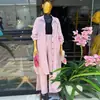 Moda Transfronteriza Femenina Europea y Americana Verano 2026 Nuevo Elegante Conjunto de Camisa Larga a Rayas con Corbata y Pantalones de Pierna Ancha