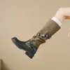 Fivela de cinto estilo retrô, tornozeleiras de moto para mulheres, salto grosso, bico redondo, botas Martin emagrecedoras, botas de cavaleiro, botas de moda