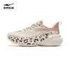 Boboban 4 Sapatos Femininos Hongxing Erke Novos Tênis Esportivos Tênis de Corrida Leves com Solado Macio Tênis de Corrida Femininos com Solado Espesso que Aumentam a Altura