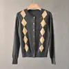 Malhas Prontas para Usar Outono e Inverno 2025 Roupas de Trabalho Malhas Simples Retro Acolchoado Casual Cardigans de Tricô de Manga Longa