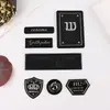 Ropa para Exteriores Marca de Ropa Marca de Moda Etiqueta Decorativa Ropa para Motociclista Placa de Nombre Cosida Insignia de Goma Suave TPU Etiqueta 3D de Alto Voltaje