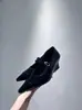 Sapatos do mesmo estilo de Yi Mengling, sapatos de fada para combinar com saias, sapatos de herdeira rica, sapatos de salto plataforma branco, bico fino, nicho Margiela