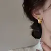 Pendientes de Aro Pequeños con un Diseño Único y Elegante, Pendientes de Lujo Ligero para Mujer, Pendientes Geométricos en Forma de C Minimalistas de Moda, Clips para Orejas, Accesorios para Orejas al por Mayor