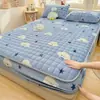 Nueva funda de cama acolchada de terciopelo de leche engrosada clase A, cálida de invierno, agradable al tacto, sábana, juego completo de tres piezas para estudiante