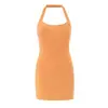 Mismo estilo que la casa Europea y Americana Francesa dulce sexy chica caliente sin espalda tejido ajustado falda corta cuello halter vestido ajustado