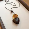 Collar colgante de resina hueca color marrón degradado estilo chino, cadena para suéter estilo vintage, accesorio de lujo ligero de alta gama