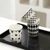 Caneca Cerâmica 200ml Sem Alça, Caneca com Decalque Geométrico Estilo Hepburn Preto e Branco, Liling