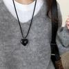 Collar con colgante de corazón igual al de la bloguera coreana Fever para mujer 2025 Popular Rojo angora Versátil Cadena para clavícula