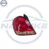 26550-8N725 26555-8N725 Luz Trasera Sunshine Adecuada para Nissan Sunshine 99-11 Gcc