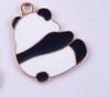 Estilo coreano DIY familia de pandas bambú gota aceite aleación pendientes colgante accesorios de joyería