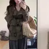 Gabardina Única y Súper Elegante para Mujer de Principios de Otoño 2026 Nuevo Diseño para Figuras Petites, Corte Holgado, Abrigo Corto Adelgazante