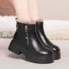 Botas de nieve de plataforma retro de tamaño pequeño para mujer, nueva colección de invierno 2026, zapatos de algodón con forro polar y engrosados, antideslizantes, botines cortos mullidos