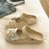 2026 Verão Sapatos Mary Jane Perfurados Femininos Roupa Externa Solado Grosso Antiderrapante Super Fofos Estilo Menina Macio Sandálias Fechadas