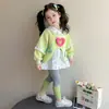Conjunto de dos piezas de leggings para niña estilo coreano con diseño de corazón, nueva moda 2026 para niñas pequeñas, conjunto elegante de dos piezas