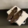 Elegantes zapatos Mary Jane retro franceses, zapatos marrones de corte bajo, zapatos de mujer estilo coreano para invierno, adecuados para combinar con faldas, zapatos pequeños de piel