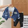 Ropa de Abrigo para Niños Primavera y Otoño 2023 Nueva Elegante Chaqueta de Mezclilla de Otoño para Niños Moda Tendencia Conjunto de Tres Piezas Venta al por Mayor