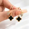 Pendientes de Trébol de Cuatro Hojas 2026 Nuevos de Moda Lujo Ligero Pendientes de Placa Doble Cara Pendientes Pequeños Estilo Chanel Pinzas para Orejas con Circonita Microincrustada Aros para Orejas