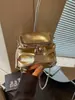 Exquisito bolso pequeño para mujer, nuevo modelo 2026, bolso bandolera de cadena de alta gama, bolso de cierre mini moderno estilo coreano