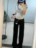 Calça jeans boca de sino de cor escura estilo americano para mulheres, novo modelo primavera e outono 2026, corte solto, não aperta nas pernas, madura e elegante, calça bootcut de cintura baixa
