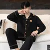Pijamas para hombre en stock, nuevo estilo otoño/invierno, pijamas acolchados de algodón de aire, conjunto de ropa de estar de alta calidad de manga larga y pierna larga, talla 30