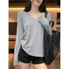 Camiseta de Manga Longa com Decote V para Tamanhos Maiores para Mulheres Outono Roupa de Baixo Design Simples de Camada Base Esconde a Barriga Top Nicho Emagrecedor
