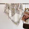 Bufanda Cuadrada de Seda y Lana de Nuevo Estilo Otoño e Invierno 2026 para Mujer, Cálida y de Moda, Bufanda de Seda y Lana de 65 cm