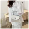 Bolsos para Mujer 2024 Verano Nuevo Estilo Bolso Caja de Paja Moda Cerradura de Flor Bolso Cuadrado Pequeño de Hombro Cruzado Bolso Mensajero para Mujer