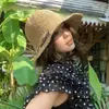 Sombrero de Paja Tejido con Bordado de Letras Estilo Nuevo 2026 para Mujer, Sombrero de Sol para Playa Primavera y Verano, Sombrero de Pescador Versátil de Nicho que Hace que la Cara Parezca Más Pequeña