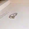 Anillo Abierto Minimalista de Zirconia en Forma de Corazón, Lujo Ligero de Alta Gama, Moda Versátil, Estiloso, Joyería de Nicho al por Mayor