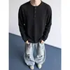 Otoño 2026 Nuevo Camiseta de Manga Larga para Hombre Estilo Americano Waffle Cuello Henley Bordado Especial Talla Grande Top de Gama Alta