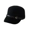 Al por mayor Coreano 2026 Otoño/Invierno Nuevo Cuero Francés Hebilla Fieltro de Lana Gorra Ecuestre Adelgazante Facial Cálido Gorra de Periódico para Mujer