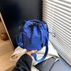 Moda Nicho Comércio Exterior 2025 Estilo Coreano Crossbody Cordão Bolsa Balde Nova Casual Simples Versátil Bolsa de Ombro para Trabalho
