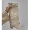 Botas transfronterizas europeas y americanas para mujer, punta fina, caña ancha, hebilla metálica recta, botas de longitud media, talla grande, tacón grueso, botas estilo pantalón para mujer