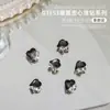 Joyería de Pedrería para Uñas 2025 Nuevo Modelo Pedrería de Aleación Deslumbrante Cristal de Colores Corazón Inclinado Pedrería Cuadrada Gruesa para Uñas Venta al por Mayor