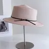 Cinturón de Cuero Simple Sombrero de Copa Plana Moda Sombrero de Sol de Paja para Mujer Verano Versátil Adelgazante Facial Fedora Protección Solar Sombrilla Tendencia