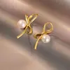 Pendientes de Perlas con Lazo de Hada Estilo Francés 2026, Exquisitos, Sencillos, Versátiles, de Gama Alta, Clips para Orejas de Nicho, Colgantes para Orejas y Accesorios para Orejas