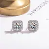 Nuevos Pendientes Geométricos de Cubo de Azúcar, Nuevo Diseño de Nicho, Pendientes de Lujo Ligero Completamente Incrustados con Diamantes, Pendientes de Alta Gama para Chicas con Sentido de la Elegancia
