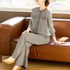 Conjunto de Tricô Estilo Chanel Pequeno da Moda para Mães Outono e Inverno Novo Temperamento Versátil Suéter para Meia-Idade e Idosos Conjunto de Duas Peças Pronto para Vestir