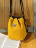Bolso Cruzado Transfronterizo Estilo Nuevo Estilo Hong Kong con Cordón Diseño a Cuadros, Bolso Ligero, Bolso de Teléfono de Verano Dopamina Colorido