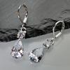 Aretes Rongyu Fashion Charm Elegantes de Zirconia con Forma de Gota Estilo Coreano Largos de Lujo con Piedras Preciosas Aretes de Tachuela de Zirconia Brillante