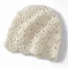 Bufanda para la cabeza retro de ganchillo calada pura hecha a mano de cachemira para otoño e invierno, sombrero versátil artístico para salidas casuales y fotografía