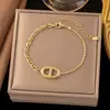 Estilo Nuevo Europeo y Americano Ins Diseño de Nicho Acero de Titanio Nariz de Cerdo Hueco Empalmado Pulsera Conjunto de Joyería para Mujer Que No Se Desvanece