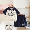 Conjunto de Duas Peças Polo de Manga Curta com Gola Spliced e Letras Bonitas para Meninos - Verão 2025 - Roupa Casual para Passeios de Crianças Pequenas e Médias