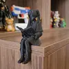 Frieren: Merchandising de Anime de Más Allá del Fin del Viaje - Figura de Frieren Sentada Leyendo, Decoración Creativa de Escritorio