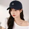 Boné de Baseball Retro Bordado de Nova Moda Estilo Coreano, Ampliado e Aprofundado para um Rosto Menor, Chapéu Casual Versátil para Casais